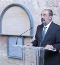 Lambán tacha de espectáculo grotesco la elección de la presidenta de las Cortes de Aragón