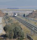 Adif saca a licitación por más de 90 millones la adecuación de los gálibos de la vía del tren