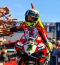 Bautista se redime con un dominante triunfo para cerrar el fin de semana en Motorland