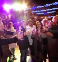 Teruel enciende las luces de Navidad a ritmo de rock en una plaza del Torico abarrotada