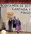 Los joteros turolenses Joaquín Biel y Cinta  Yago se lucen en Pinsoro