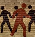 ¿Qué contamina el ambiente familiar y social del ser humano?