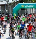 Más de un millar de ciclistas toman las calles en el Día de la Bicicleta en Teruel