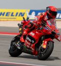Marc Márquez sigue el camino del año pasado y apunta a la victoria en Motorland