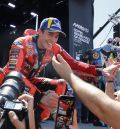 Récord, pole y victoria, jornada completa para el  líder Marc Márquez