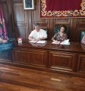 Interpeñas y Ayuntamiento impulsan el uso de vasos reutilizables en la Vaquilla