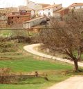 Vivel del Río busca la avería en su red de suministro que tiene sin agua corriente a unos 40 vecinos