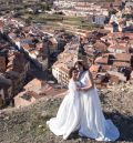 “Llevábamos diez años como pareja cuando salimos del armario, en el pueblo no es fácil”