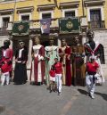 Los gigantes y cabezudos vuelven a llenar las calles  del centro de niños turolenses