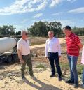 Vinaceite recupera el acceso a sus explotaciones con un badén provisional tras la riada