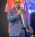 Calanda nombra Embajador del Melocotón Embolsado 2025 a Roberto ‘Bobby’ Gómez
