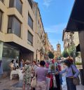 Los comercios de Alcañiz sacan a la calle los saldos de las rebajas de verano