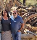 El PSOE pide catalogar como Bien de Interés Cultural y proteger la noria de madera de las salinas de Armillas