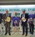 El Bádminton Teruel presenta su nueva equipación