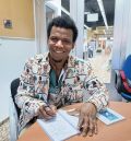 Ismael Diallo, ‘Cami’, poeta guineano afincado en Teruel: “Puedes hablar o callar, pero si eliges hablar hay que decirlo todo, y no solo tu propia mitad”