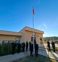 Primer izado de bandera en el nuevo cuartel de la Guardia Civil de Utrillas