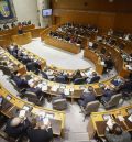 La oposición ve solo “humo” en el discurso de Azcón,que el PP considera “sólido”