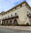 Azcón pide que dimita Alegría al confirmarse los encuentros de Ábalos en el Parador
