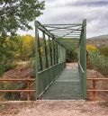Instalado el puente de paso de la vía verde sobre el Río Martín
