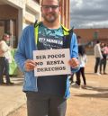 La comunidad educativa de Muniesa sale a la calle para reclamar un técnico