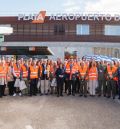Agentes del sector aeroespacial y de defensa europeos visitan el Aeropuerto de Teruel