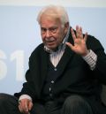 Felipe González dice que no se debe cuestionar la legitimidad de los tribunales