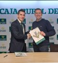 Caja Rural firma un acuerdo de colaboración con los empresarios