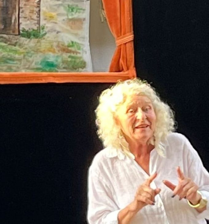 Marta Alemany, directora de la obra de títeres ‘Un alobrense en la corte de Felipe IV’, en Alobras: “Dejé claró que la última palabra la tenía yo, porque si no se convierte en una jaula de grillos”