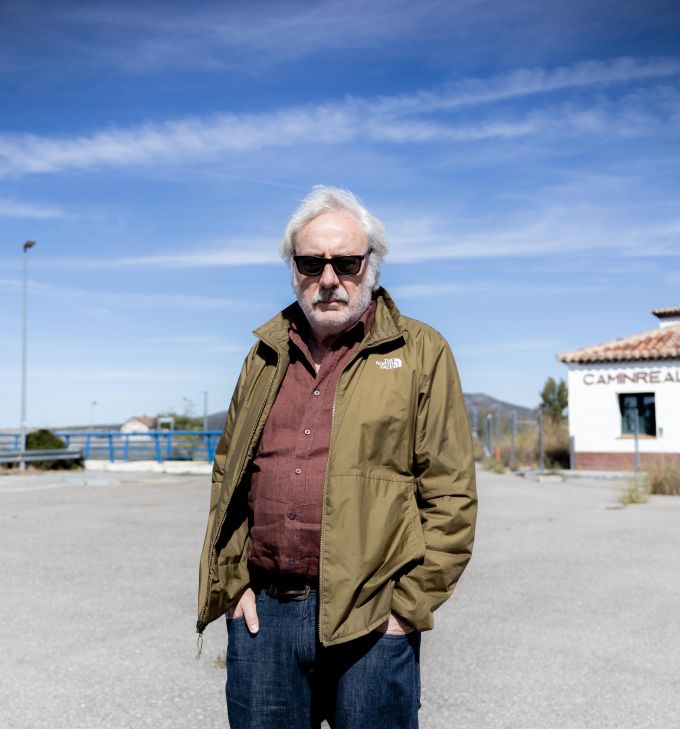 Julio Llamazares, escritor: “No entiendo que haya gente que se oponga al Museo de la Batalla de Teruel, debería llevar años abierto”