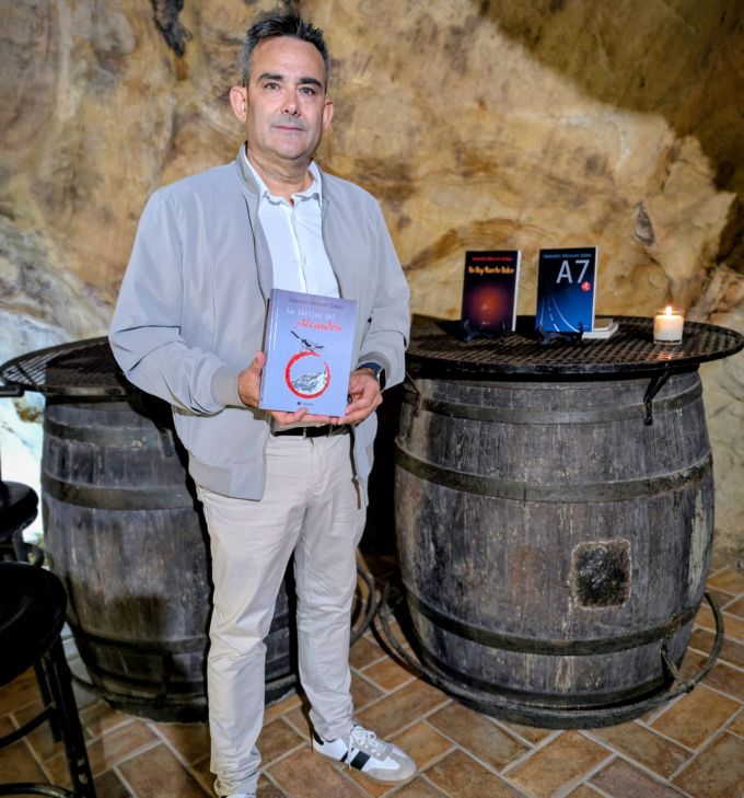 Valentín Miravet Sales, autor de la novela ‘La táctica del Alcaudón’: “El ‘rural noir’ da un soplo de aire fresco al género, con personajes de estilos de vida muy diferentes”