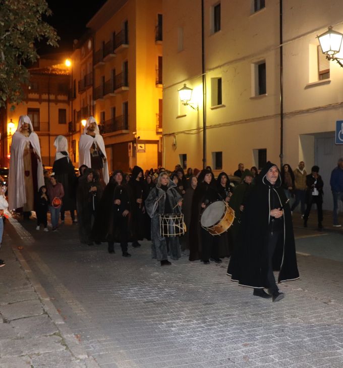 La Noche de las Ánimas llenó de misterio Teruel hasta que Julián Mesía dio por muerta a su amada