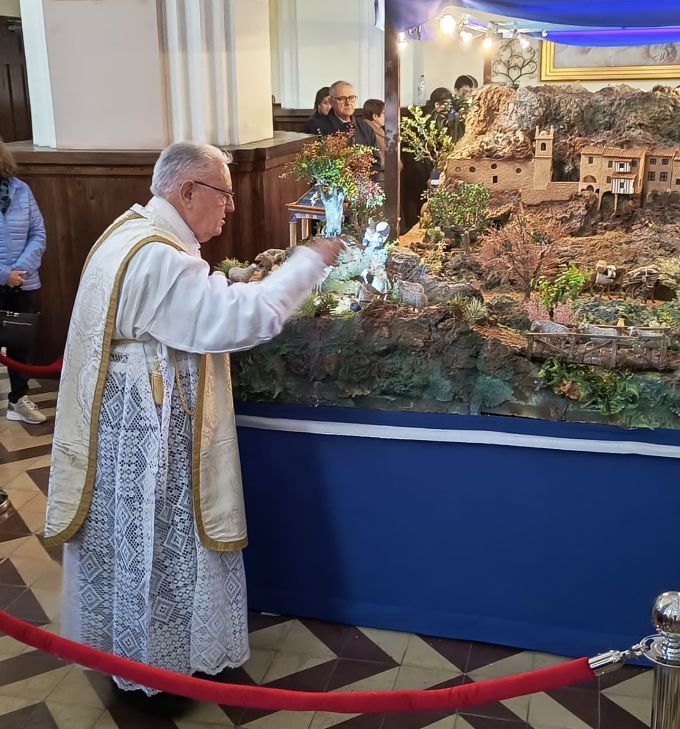 Mas de las Matas reproduce algunos de sus monumentos más emblemáticos en su belén