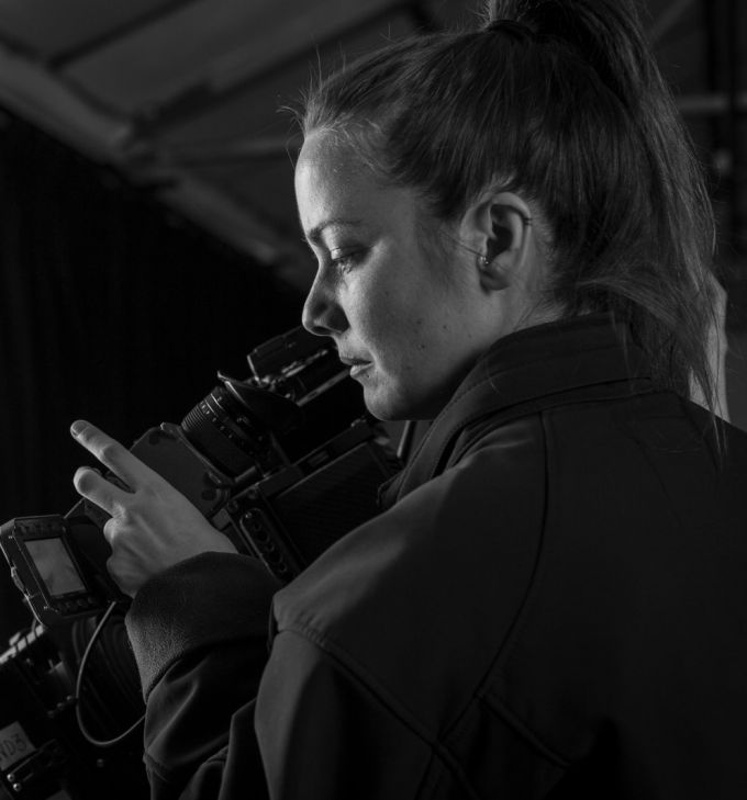 Sara Almonacid, directora de fotografía descendiente de Singra: “Para dirigir un largo tienes que tenerlo todo bien planificado.  Y dinero. Mucho dinero”