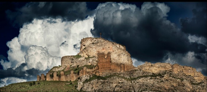 ‘Todavía en pie’, imagen del Castillo de Aliaga ganadora del primer premio de 2015. Juan Joaquín Marqués Garzarán