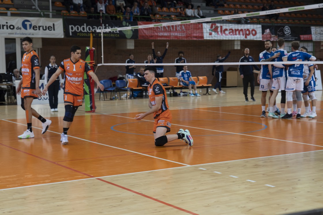 592_voleibol89.jpg