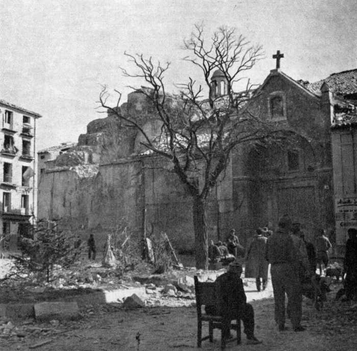 Las fotografías de cómo quedó Teruel tras la guerra son la mejor manera de explicar y hacerse una idea de lo encarnizados que fueron los combates