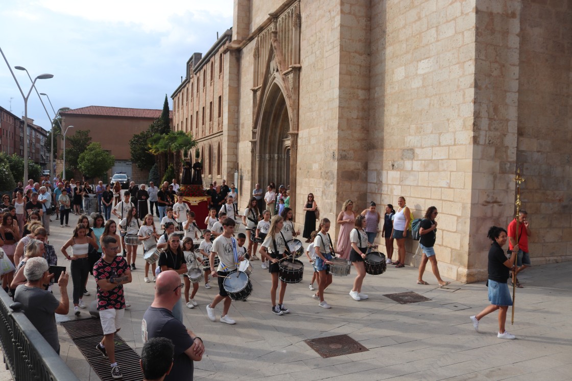 669_img-1374.jpg
