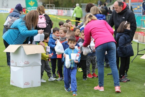 El Cross Promesicas llena Pinilla afición por el atletismo.  J.Escriche