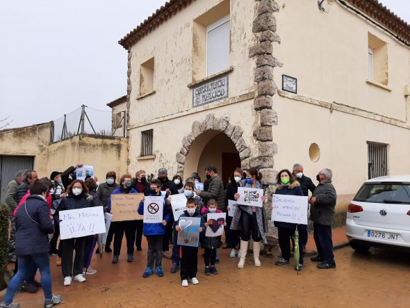 Concentración en Castel de Cabra