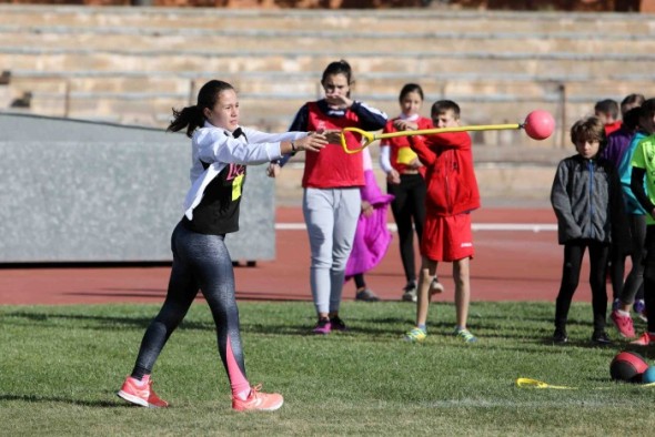 la Asociación Atlética Turolense celebra otra edición del Día del Atletismo en Pista