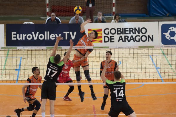 572_voleibol106.jpg