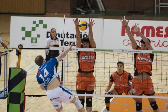 592_voleibol16.jpg