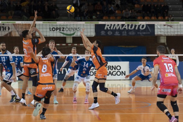 592_voleibol40.jpg
