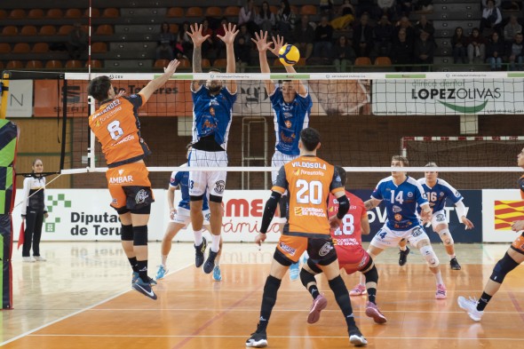 592_voleibol50.jpg