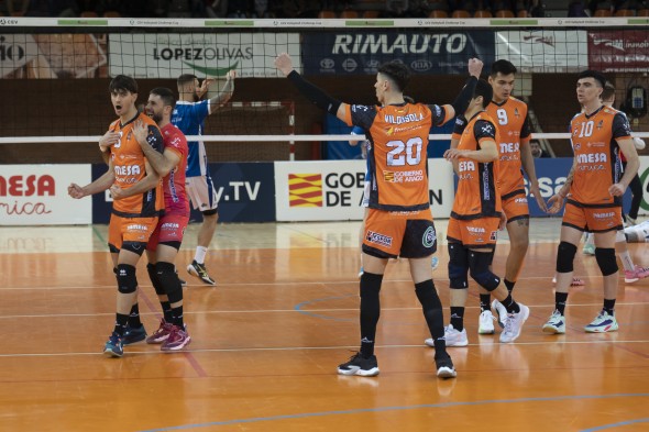 592_voleibol54.jpg