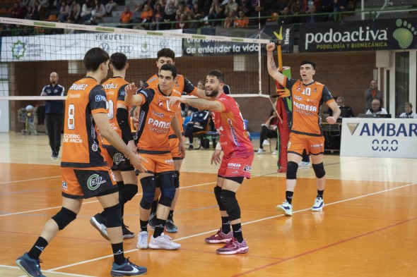 592_voleibol64.jpg