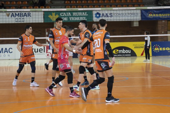592_voleibol71.jpg