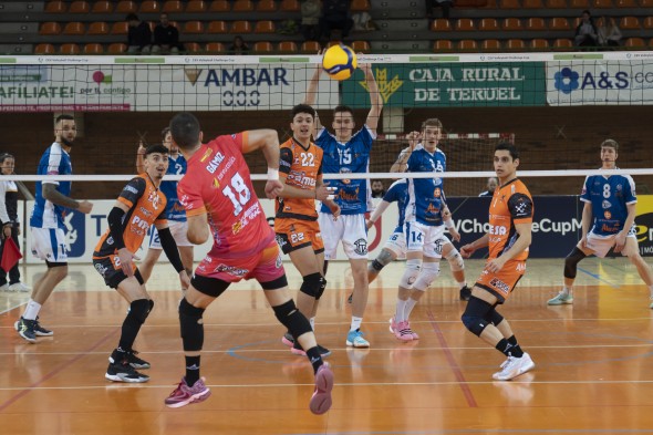 592_voleibol74.jpg
