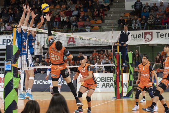592_voleibol82.jpg