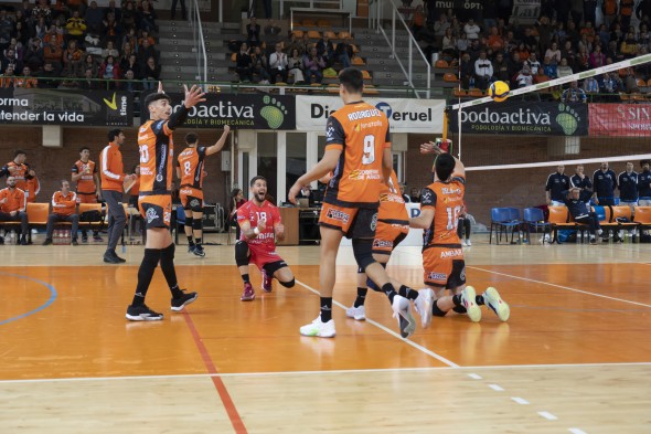 592_voleibol90.jpg